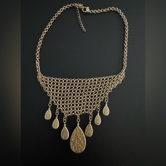 Vintage Monet Bib Necklace - Picture 4 of 9